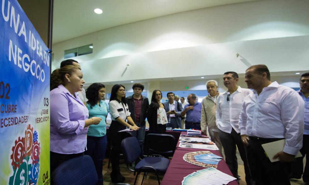 Participa CUCosta en “Conéctate al Turismo Puerto Vallarta”