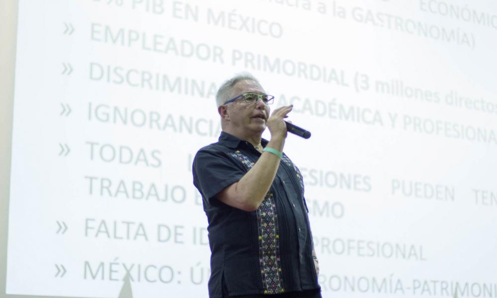 Licenciatura en Turismo obtiene segunda reacreditación nacional de calidad