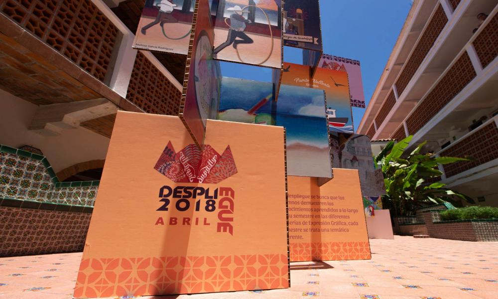 Licenciatura en Diseño gráfico conmemora décimo séptimo aniversario