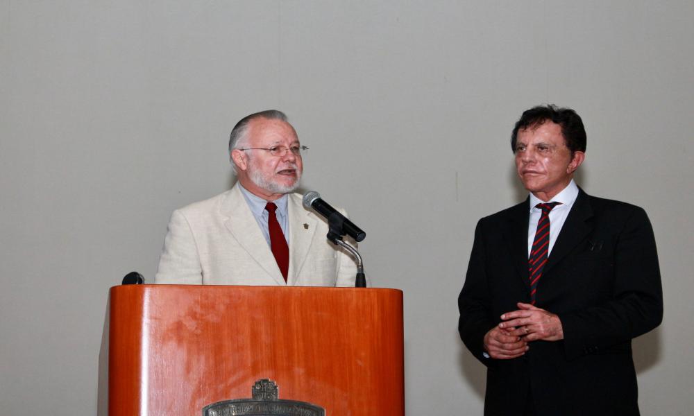 Educación de calidad, aporte de universidades a la sociedad Trinidad Padilla