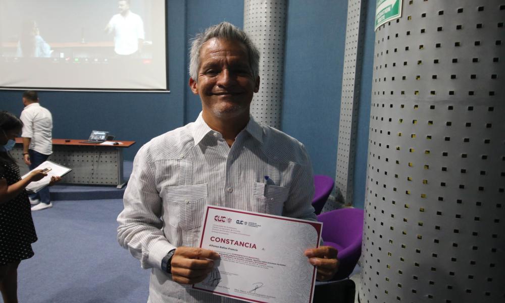 La expansión urbana no debe sacrificar el paisaje e identidad de Puerto Vallarta Dr. Alfonso Baños