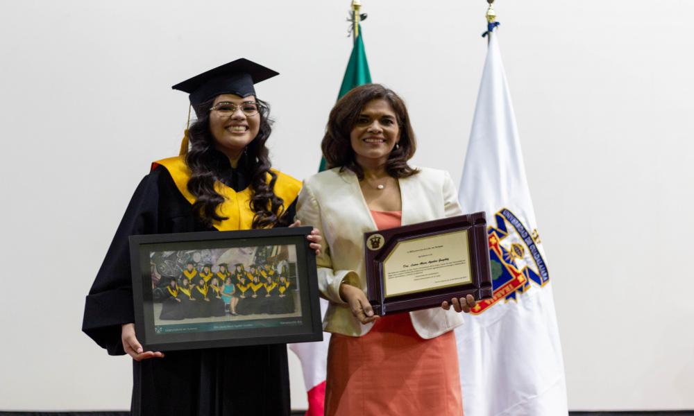 Egresa cuadragésima segunda generación de Licenciatura en Turismo