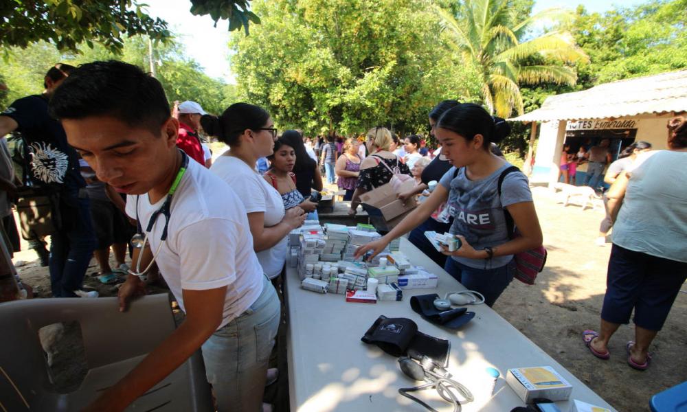 Más de 2 Toneladas de Víveres, fueron entregadas en Teocintle y Campo Acosta por “Brigadas Universitarias del CUCosta”