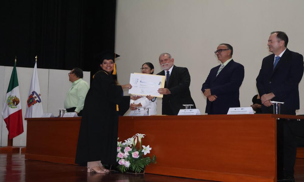 Emotivo acto académico de la XLV Generación de la Licenciatura en Psicología “Mtra. Yolanda Téllez López”