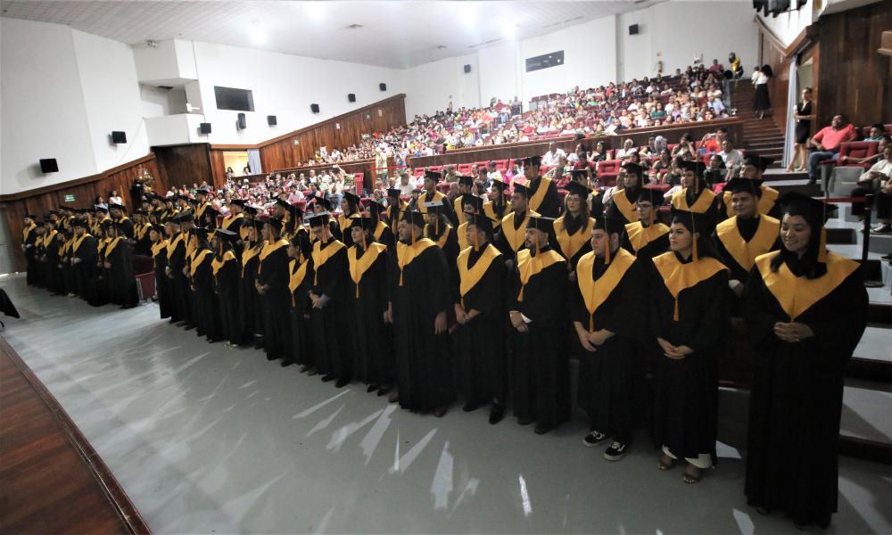 Se celebró el acto académico de la Quincuagésima Primera Generación de la carrera en Contaduría “Mtro. Ali Ríos Medina”