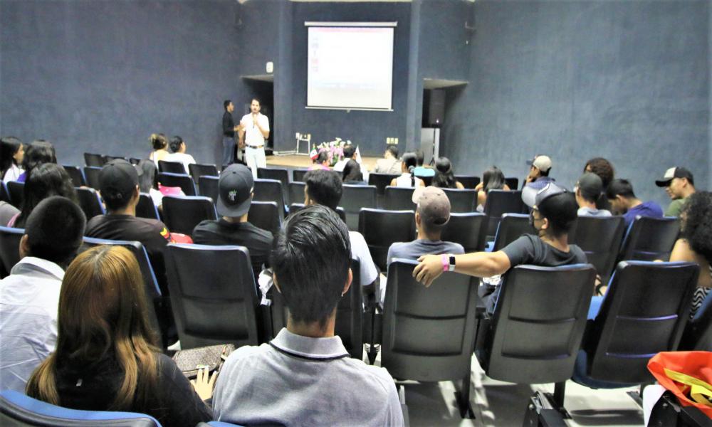 Destacadas ponencias en la “XI Jornada de Productos Académicos y Proyecto de Investigación”