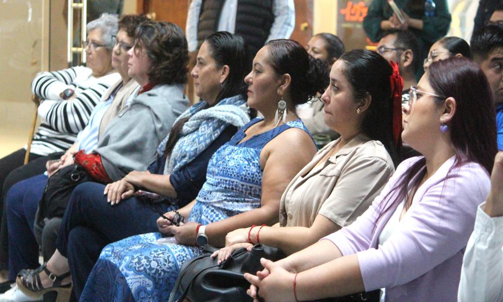 Firman carta intención de colaboración entre CUCosta, Atala Apodaca, A.C. y CLADEM