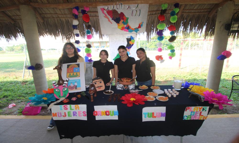 Estudiantes participan en el XXII Campamento de Recreación, Cultura Física y Deportes