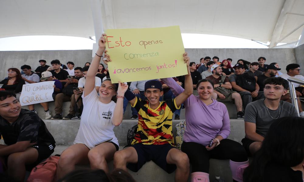 CUCosta recibe autobús nuevo y fortalece servicios del Programa de Bienestar