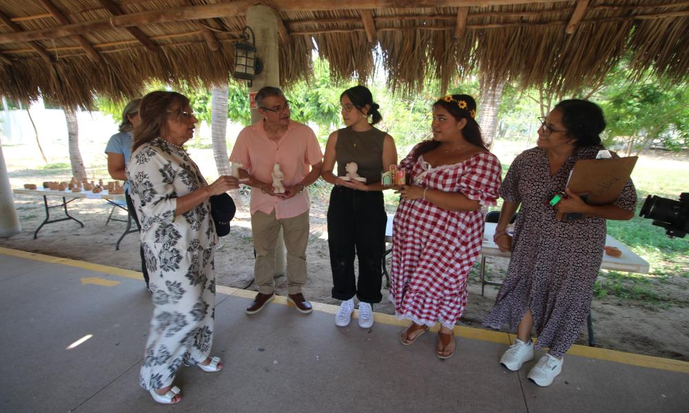Inicia el programa “Experiencia Integral: Cultura, Creatividad y Sostenibilidad” con exposición de talleres en CUCosta