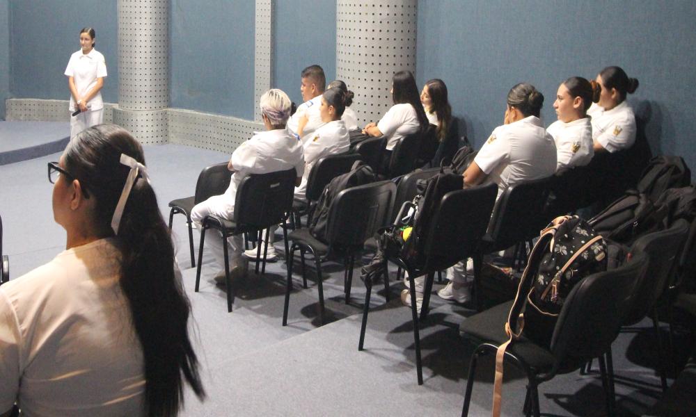 Estudiantes de Enfermería del CUCosta presentan proyectos de investigación y diagnósticos clínicos