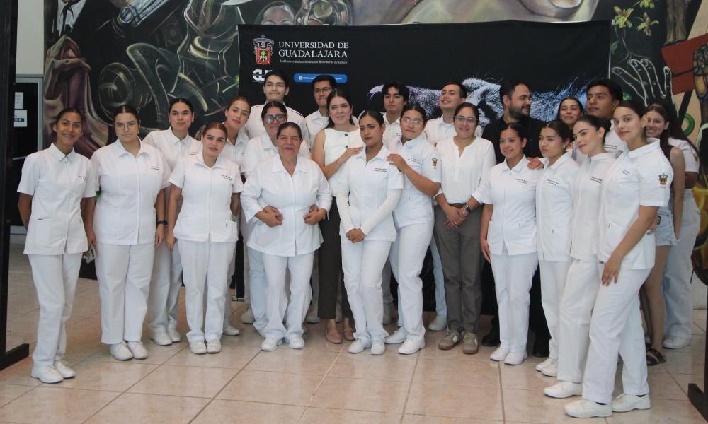 Estudiantes de Enfermería del CUCosta presentan proyectos de investigación y diagnósticos clínicos