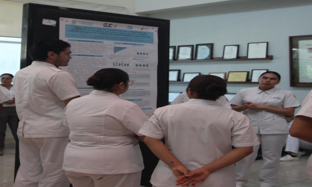 Estudiantes de Enfermería del CUCosta presentan proyectos de investigación y diagnósticos clínicos