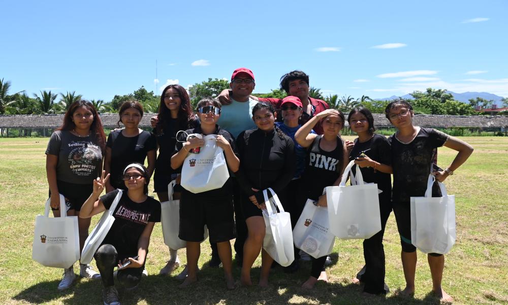 Participan 80 estudiantes del CUCosta en el “Rally por la Juventud”