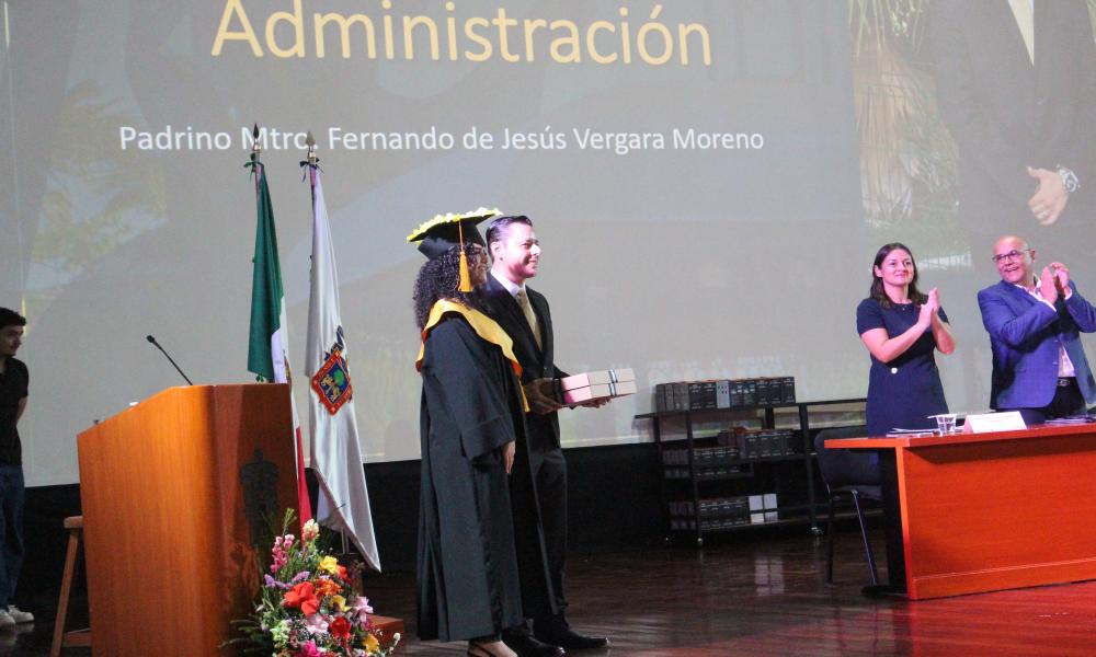 Se gradúa la LVII Generación de la Licenciatura en Administración del CUCosta 