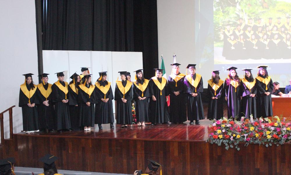 Se gradúa la LVII Generación de la Licenciatura en Administración del CUCosta 