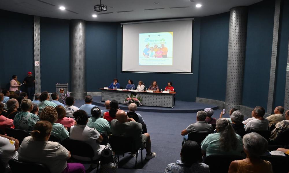 Inicia el ciclo 2026-B del Sistema Universitario del Adulto Mayor en el CUCosta