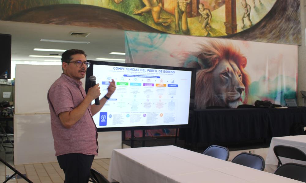 CUCosta impulsa la actualización de sus programas educativos