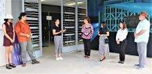 Alumnos embellecen el Edificio de Talleres con el mural “Mano Pensante”
